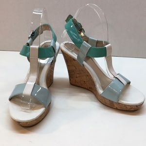 Croft & Barrow Green & White Sandals Size 7.5